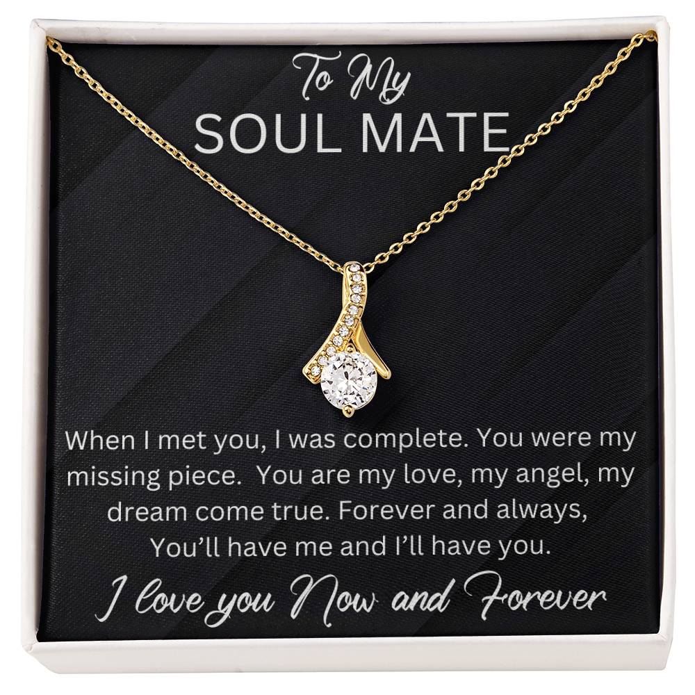 Alluring Beauty Necklace for your Soul Mate