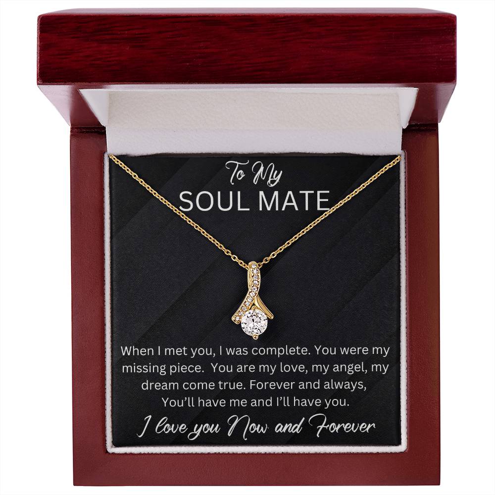 Alluring Beauty Necklace for your Soul Mate