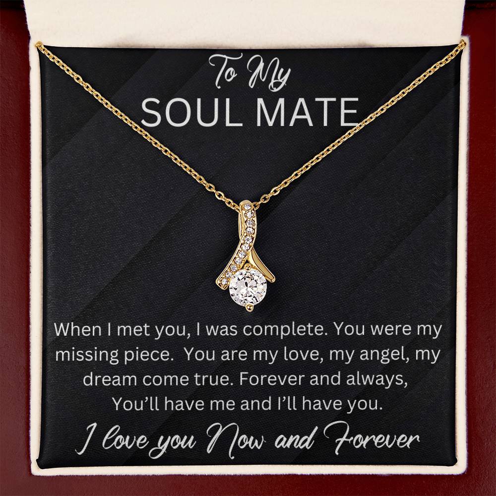 Alluring Beauty Necklace for your Soul Mate