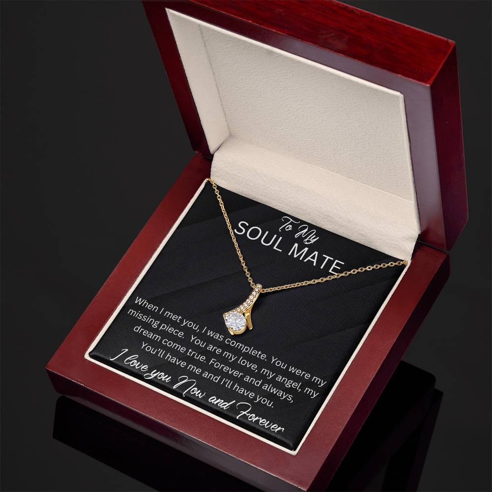 Alluring Beauty Necklace for your Soul Mate