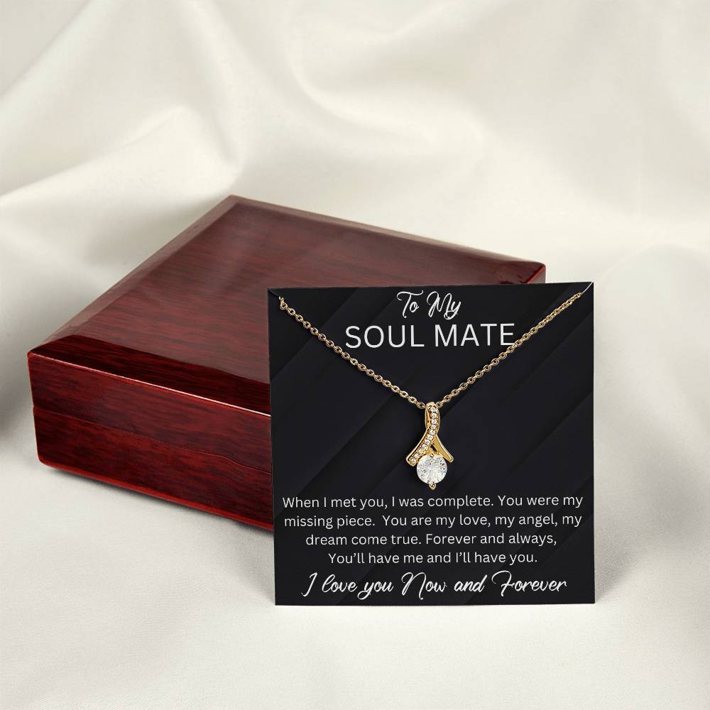 Alluring Beauty Necklace for your Soul Mate