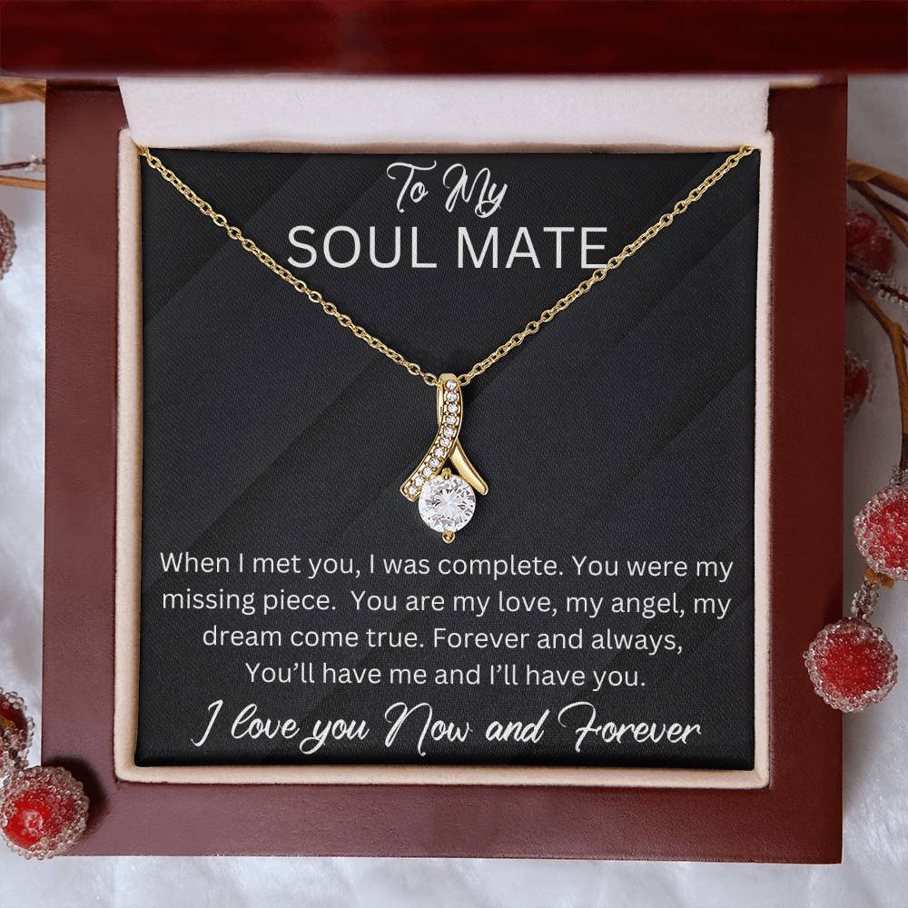 Alluring Beauty Necklace for your Soul Mate